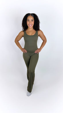  See me coming flare jumpsuit (Olive)