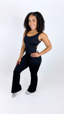  See me coming flare jumpsuit (Black)
